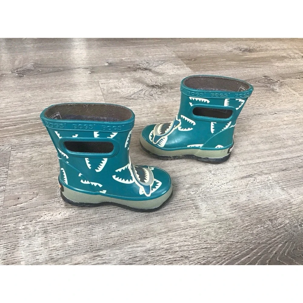 Bogs Shark Skipper Infant Size 4 Rain Boots Blue Slip On Boot